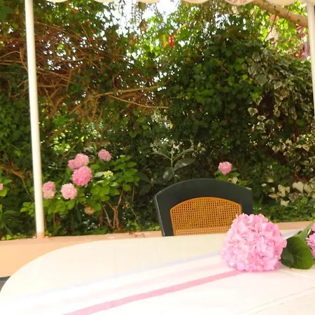 Aparthotel Pansion Filoxenia & 4*