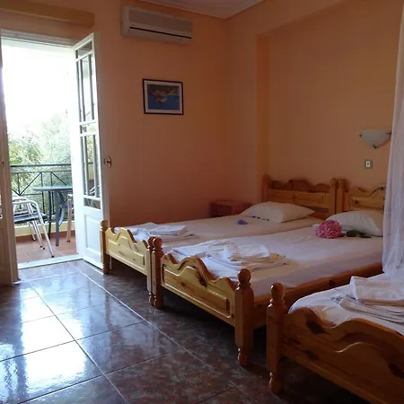 Pansion Filoxenia & Aparthotel 4*