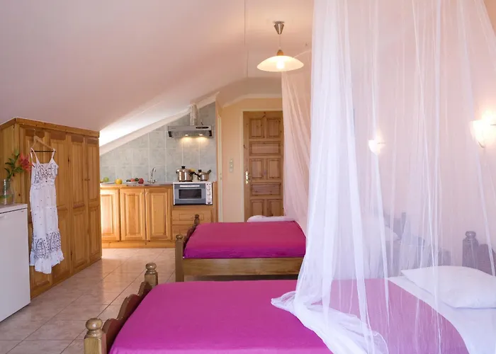 Aparthotel Pansion Filoxenia &