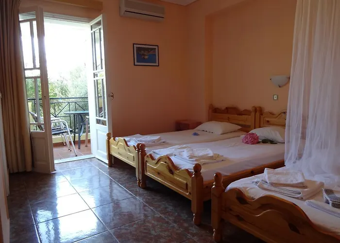 Pansion Filoxenia & Aparthotel 4*