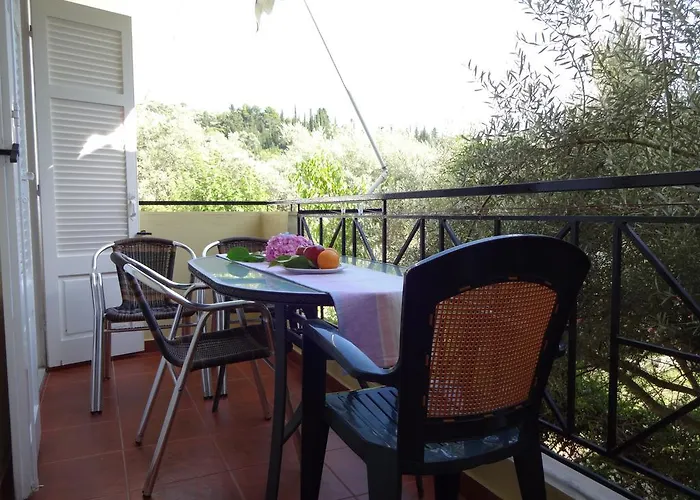 Pansion Filoxenia & Tsoukaladhes